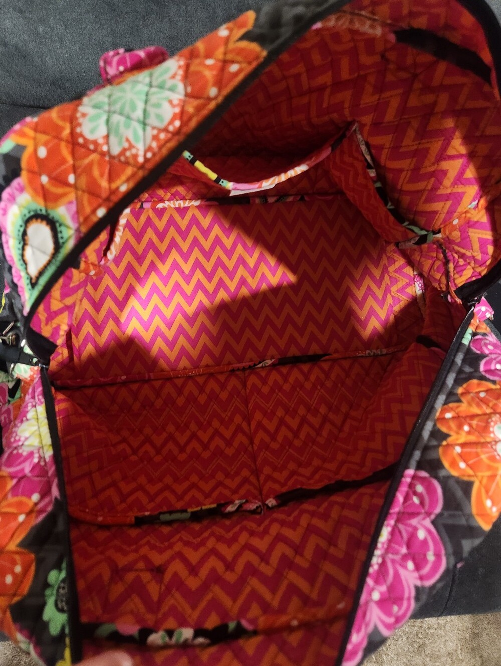 EUC Vera Bradley Ziggy Zinnia Pattern Large Weekender Travel Duffel Bag - Picture 7 of 12